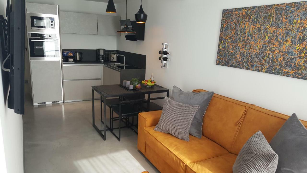 PUY Apartman Vip, With Free Garage Parking מראה חיצוני תמונה