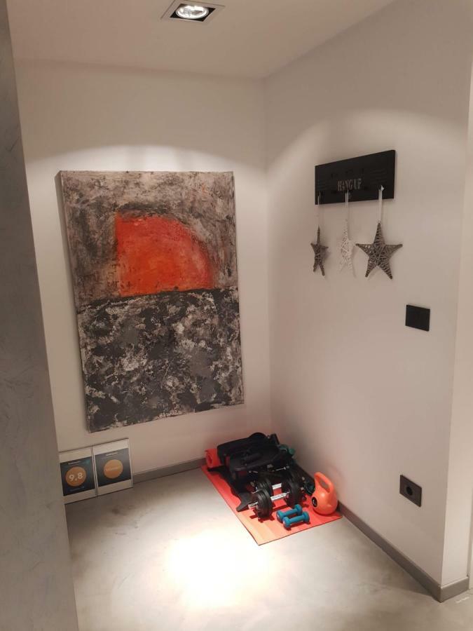 PUY Apartman Vip, With Free Garage Parking מראה חיצוני תמונה